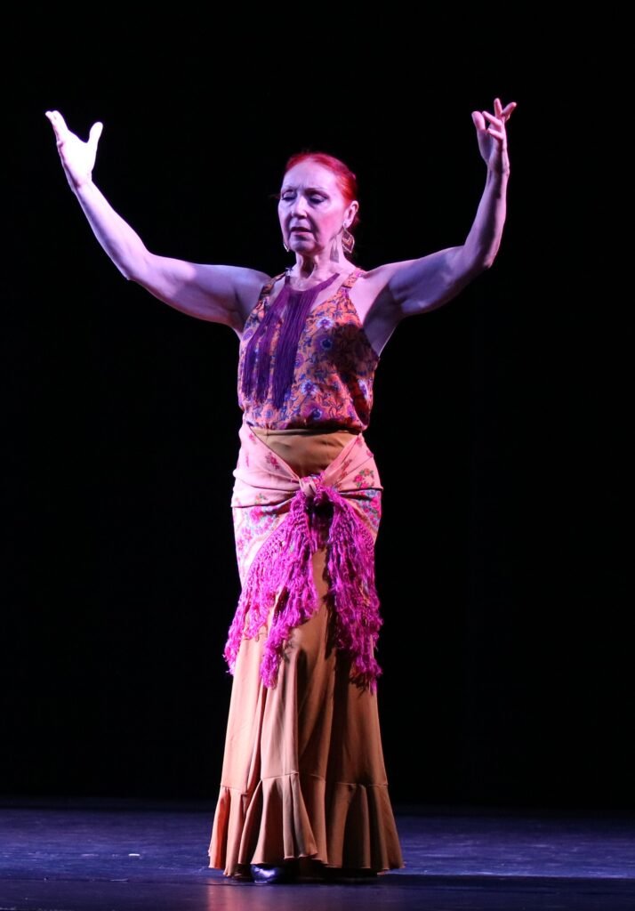 Anyl Floriane - Professeure de flamenco à Bordeaux depuis 1977